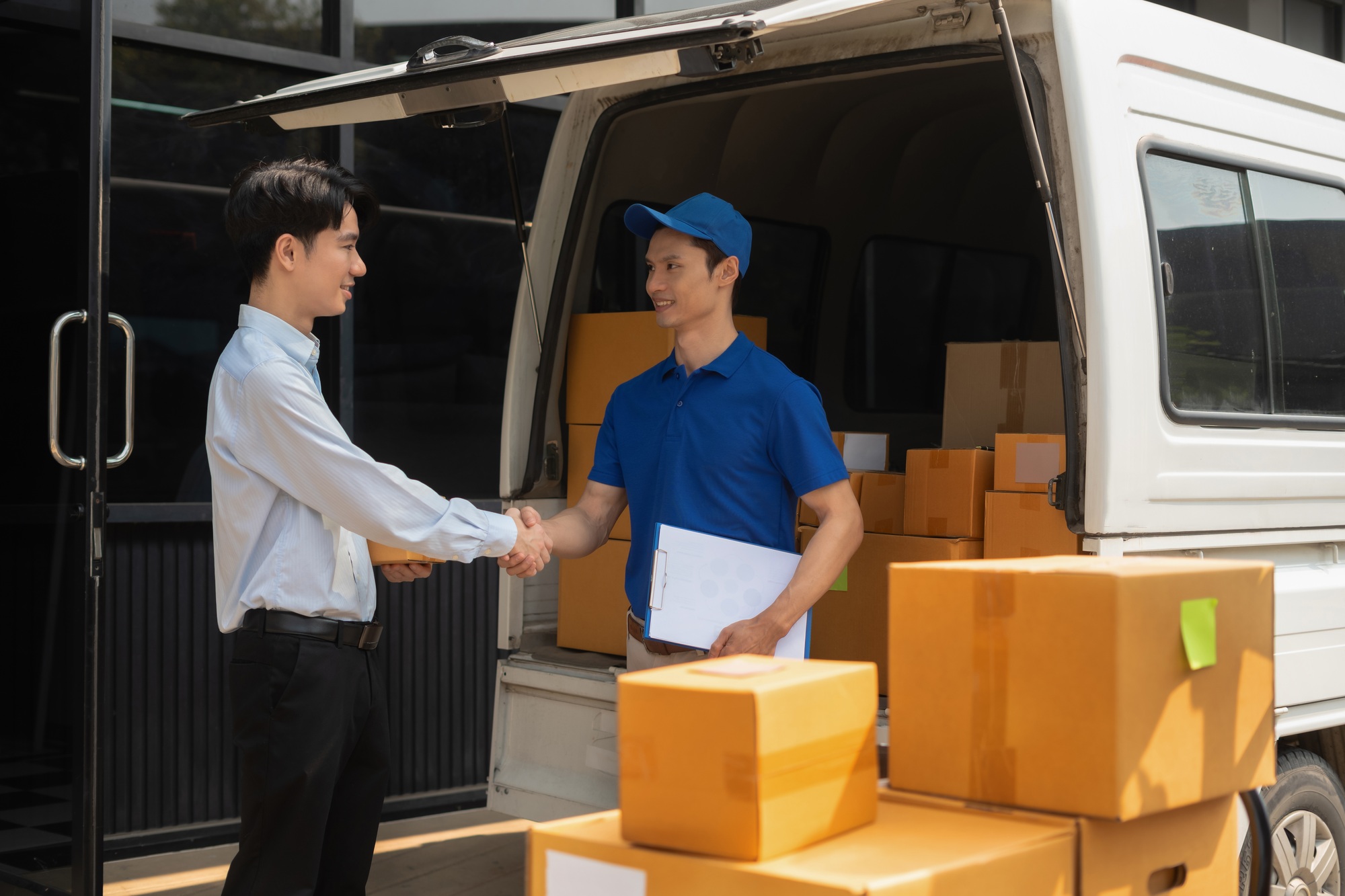 Businessmen shaking hands after sealing a trade deal. success and entrepreneurship.