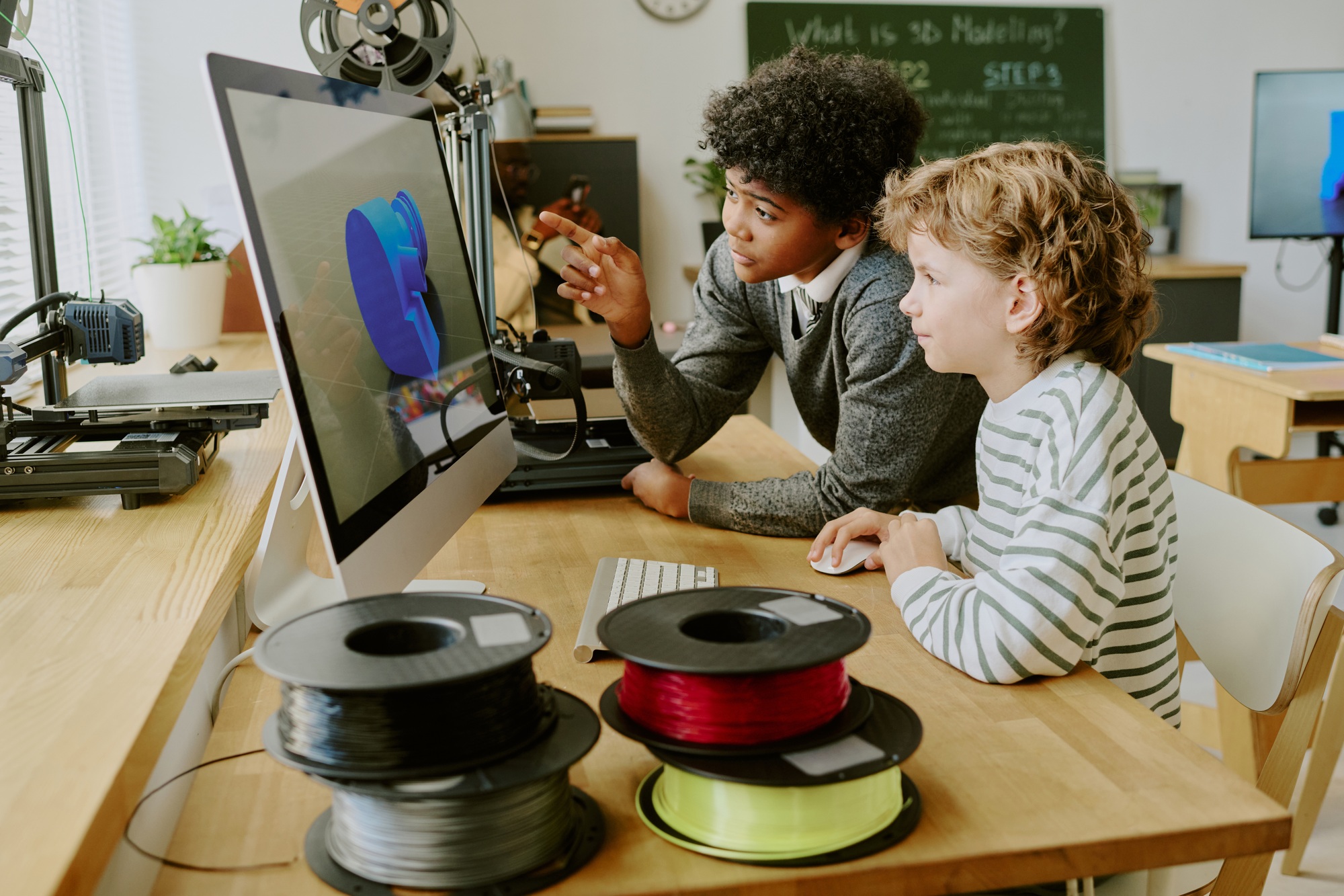 Exploring 3D Printing Technology in Classroom Setting