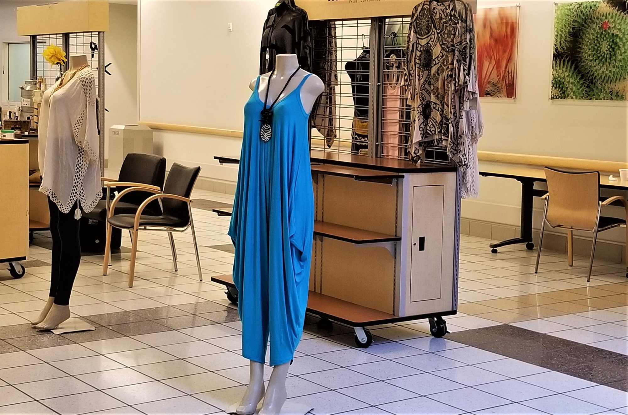 Fashion! International Fashion! Stylish Women's Fashion! Small Business! Small Business Owner!