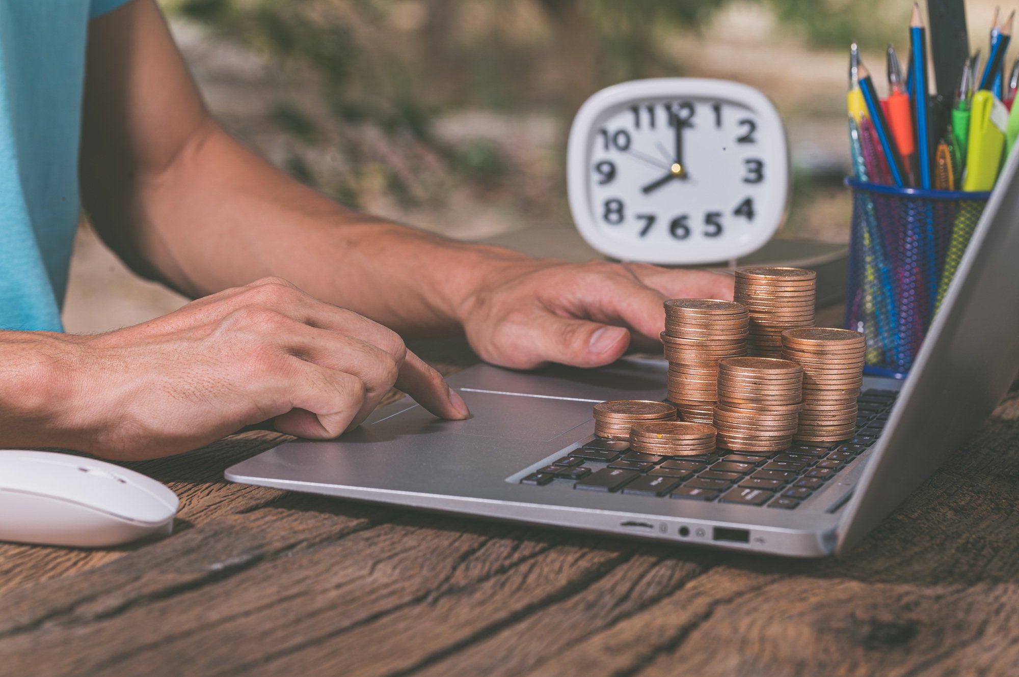 Make money online through a notebook computer.