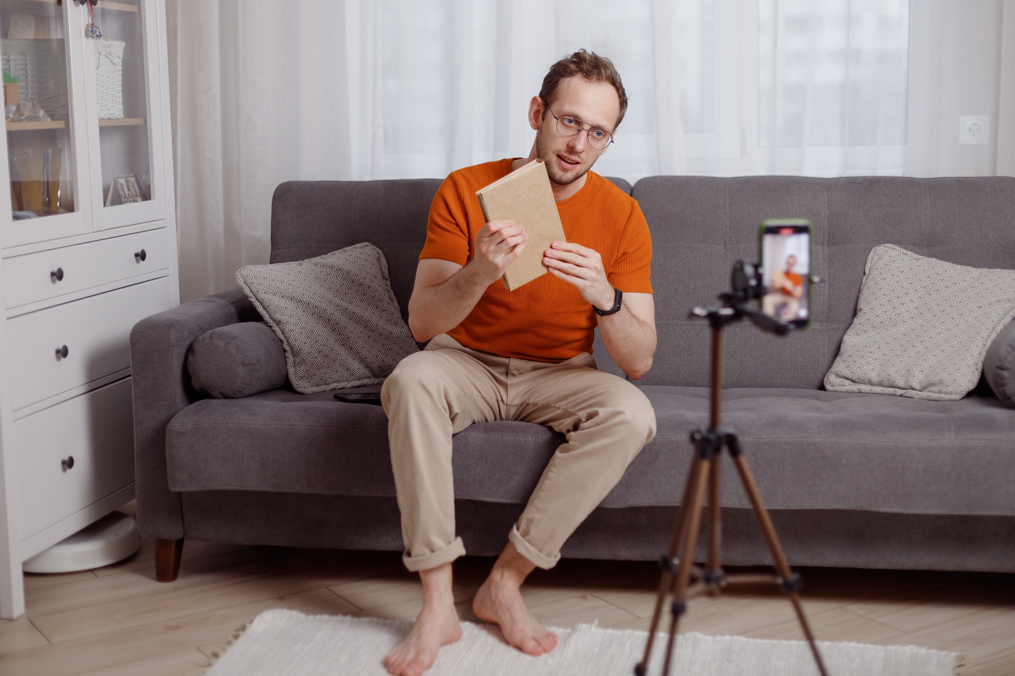 Social media marketing and online sales