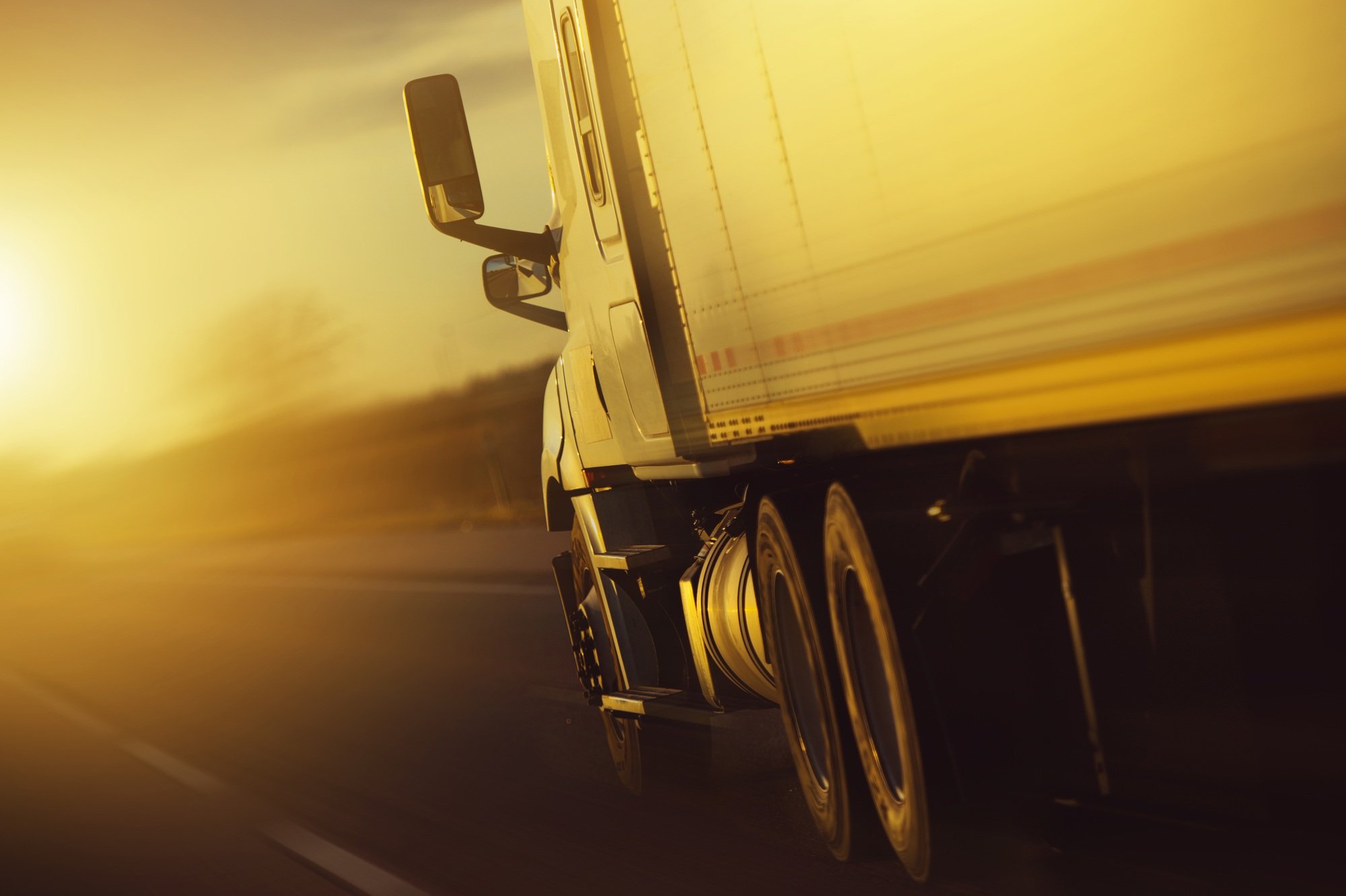 Long Haul Shipping Using Semi Truck